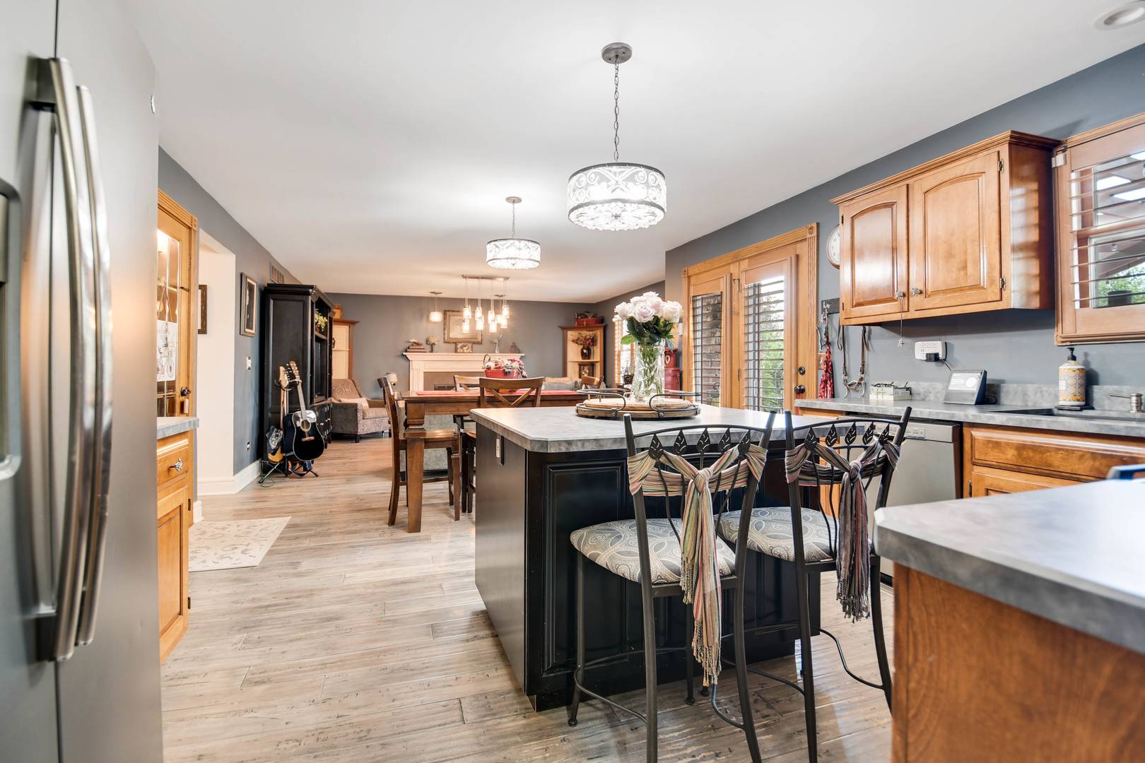 652 Wellington Pkwy, New Lenox, IL 60451