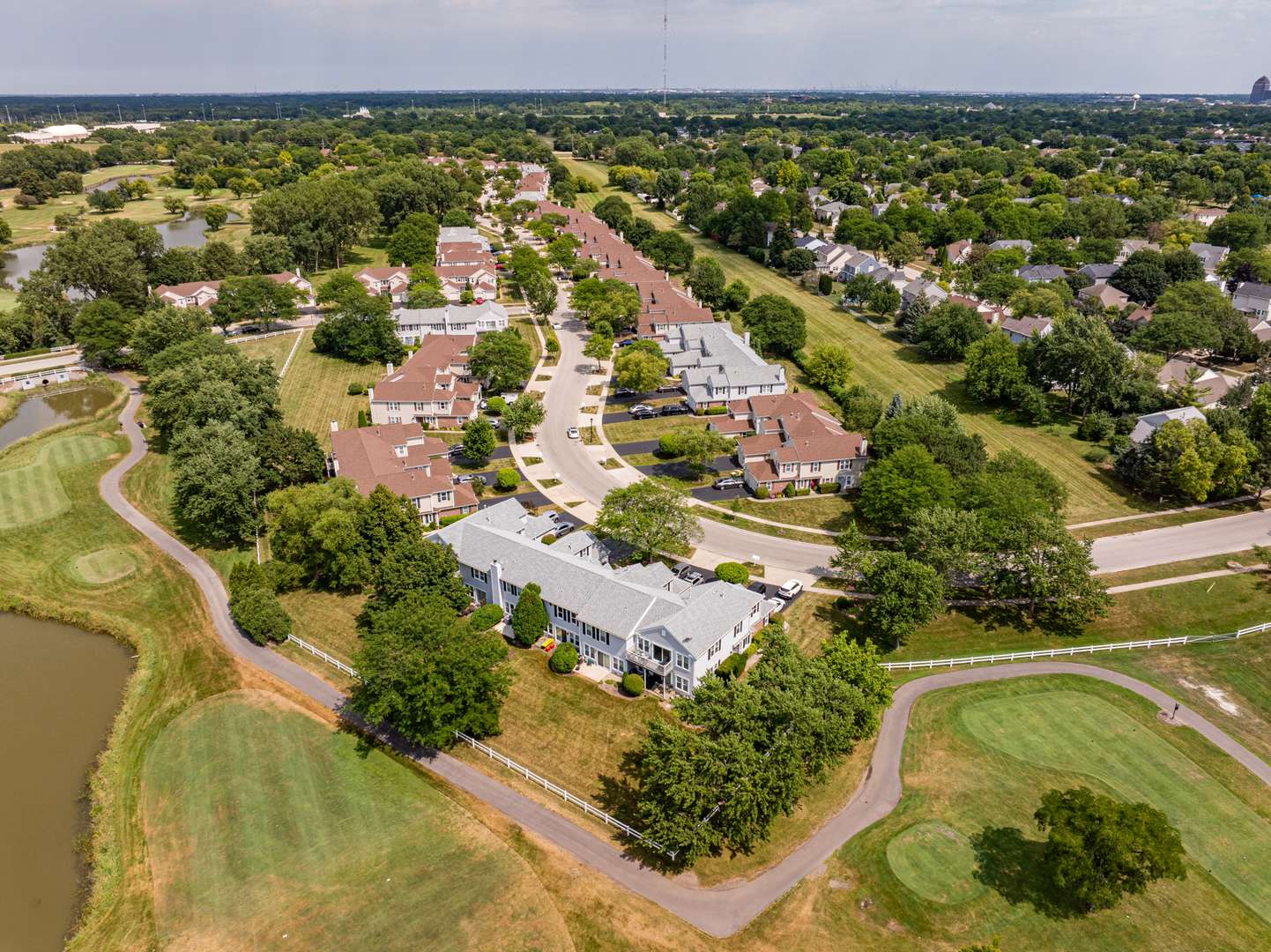 1816 Vermont DR, Elk Grove Village, IL 60007
