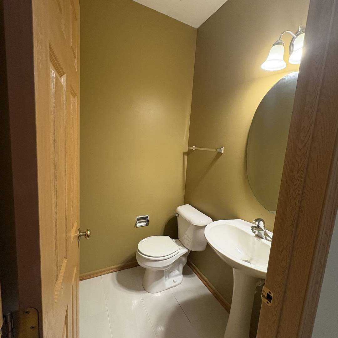 Address not disclosed, Aurora, IL 60503