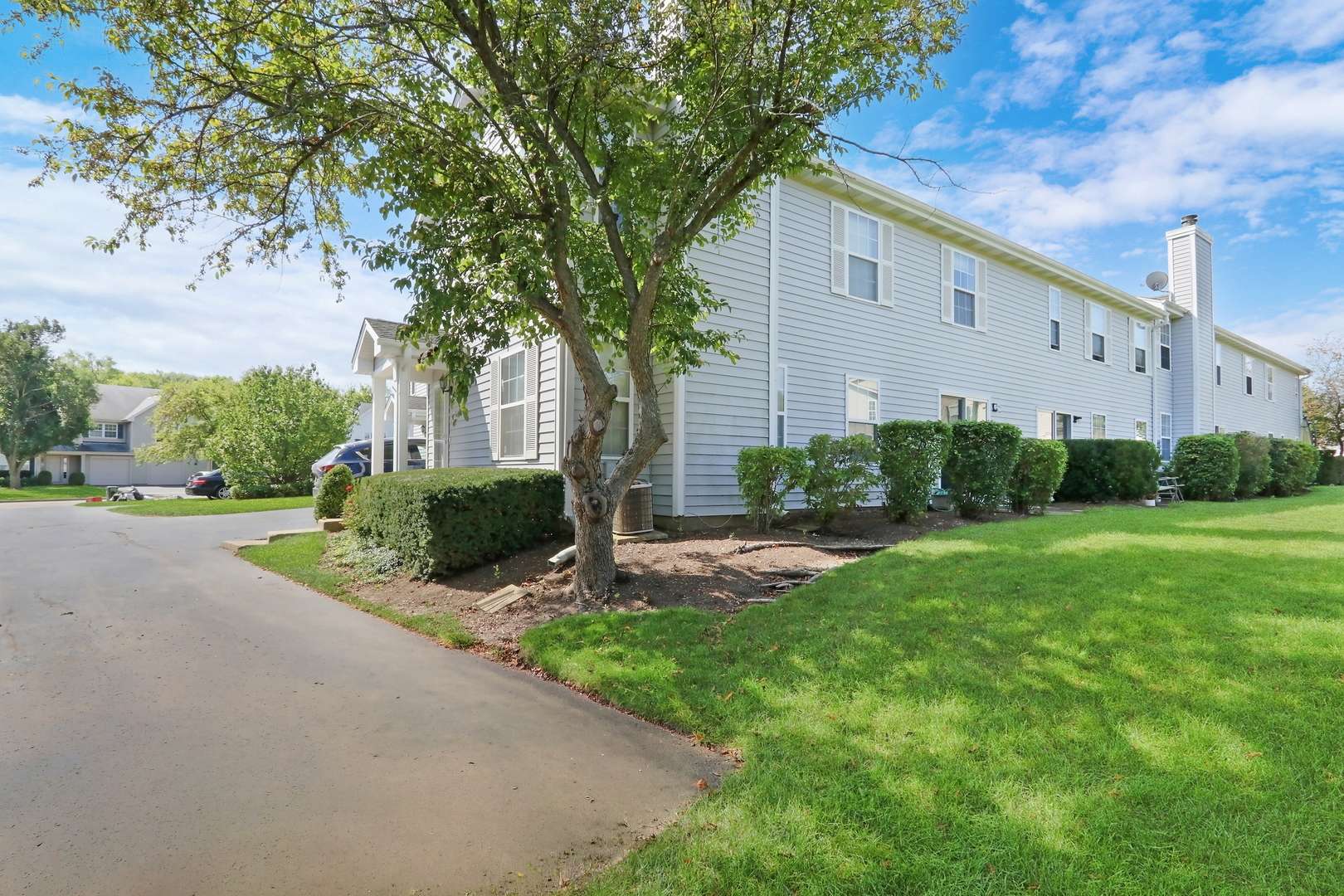1314 Orleans DR, Mundelein, IL 60060