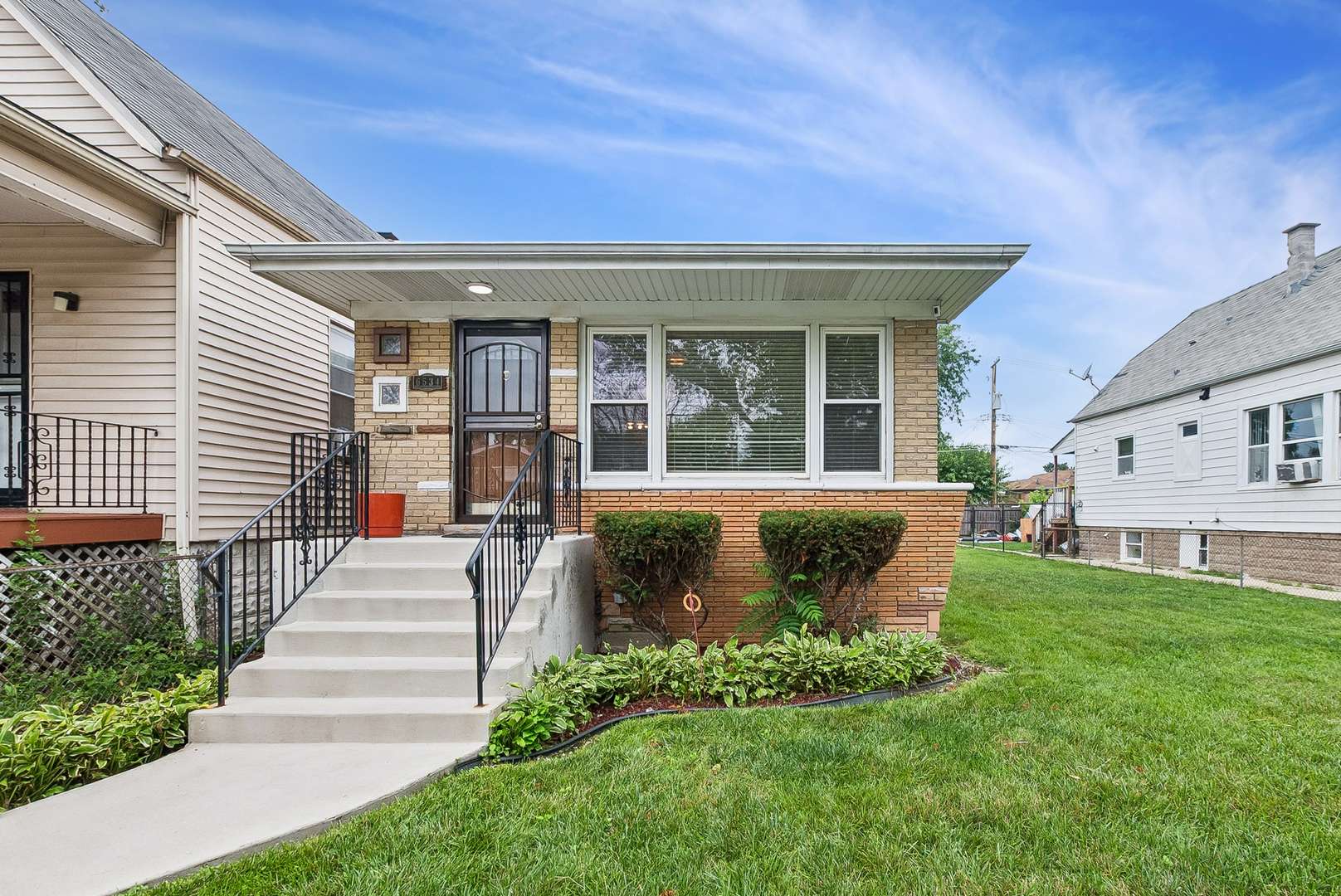 6534 S Bell AVE, Chicago, IL 60636