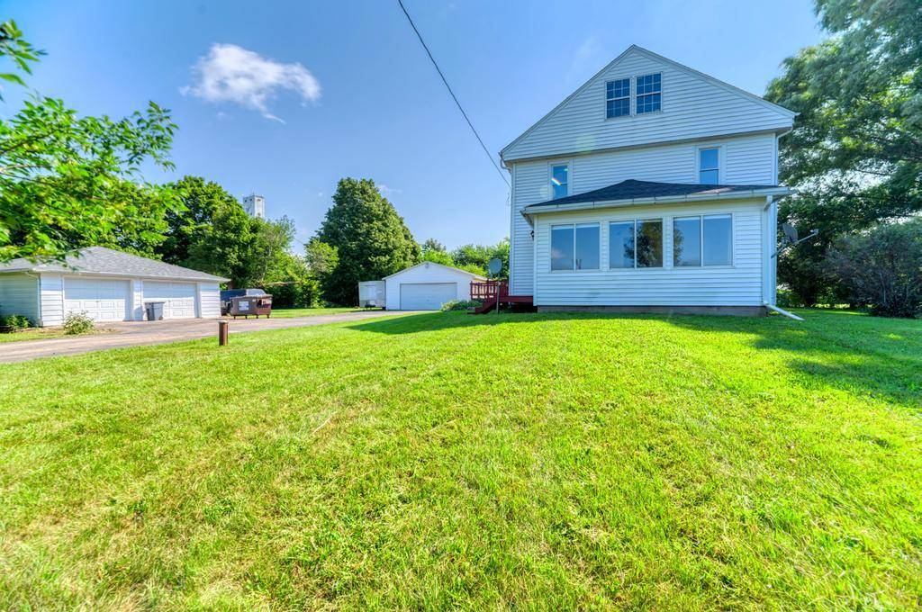 27564 Esmond RD, Esmond, IL 60129
