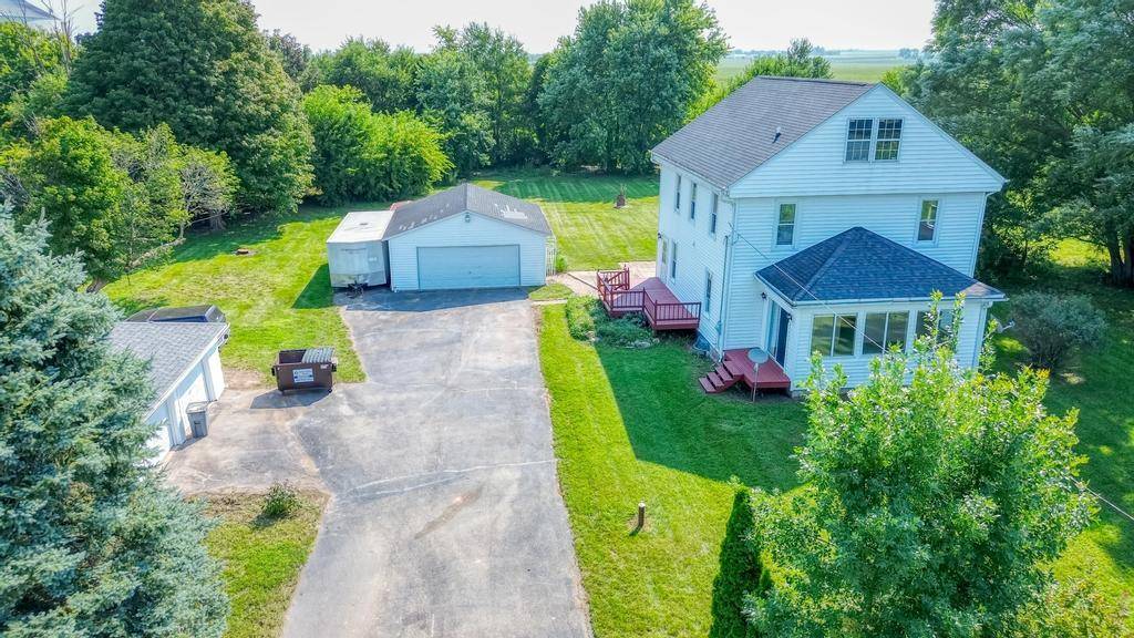 27564 Esmond RD, Esmond, IL 60129