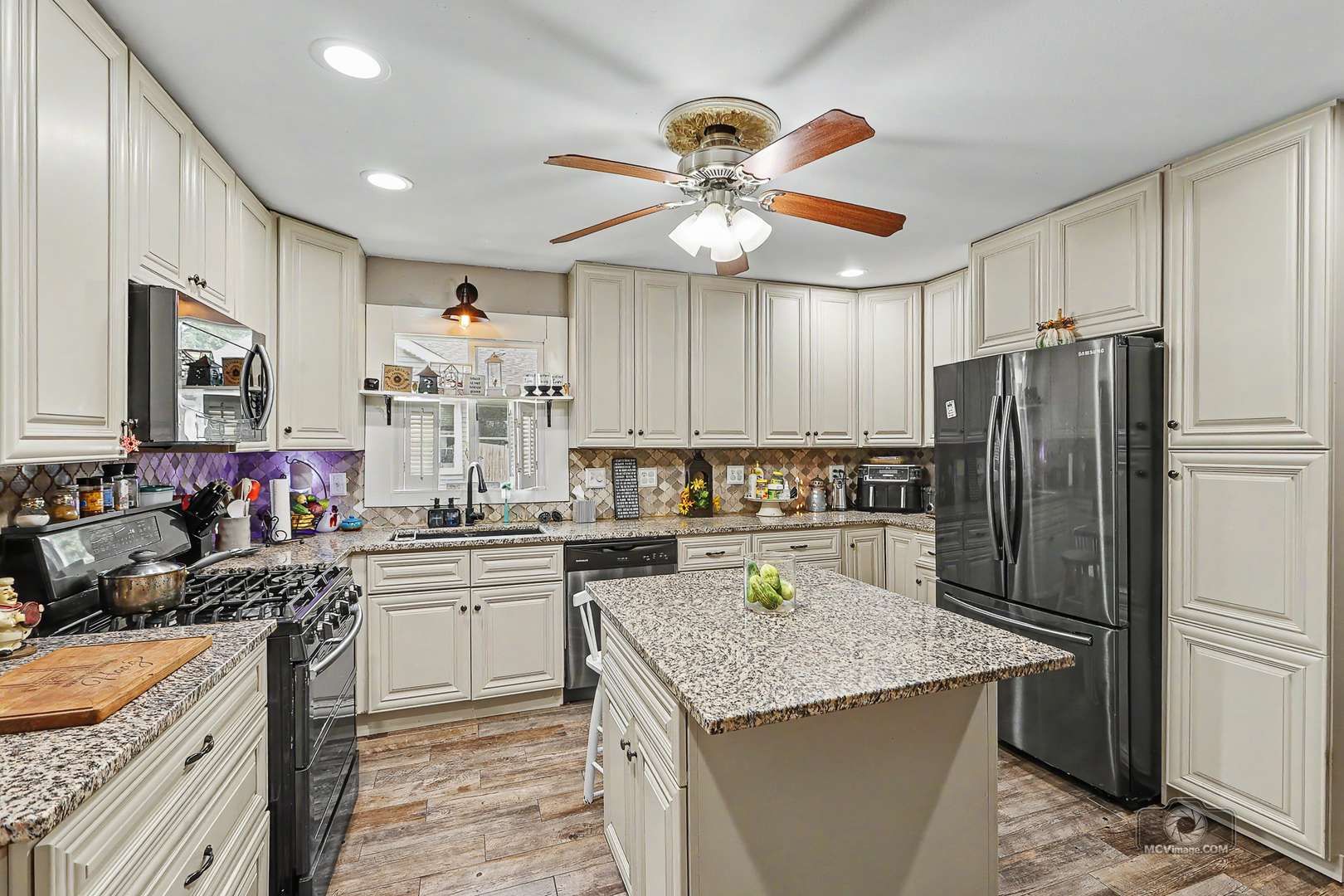 1457 Nova RD, Sandwich, IL 60548