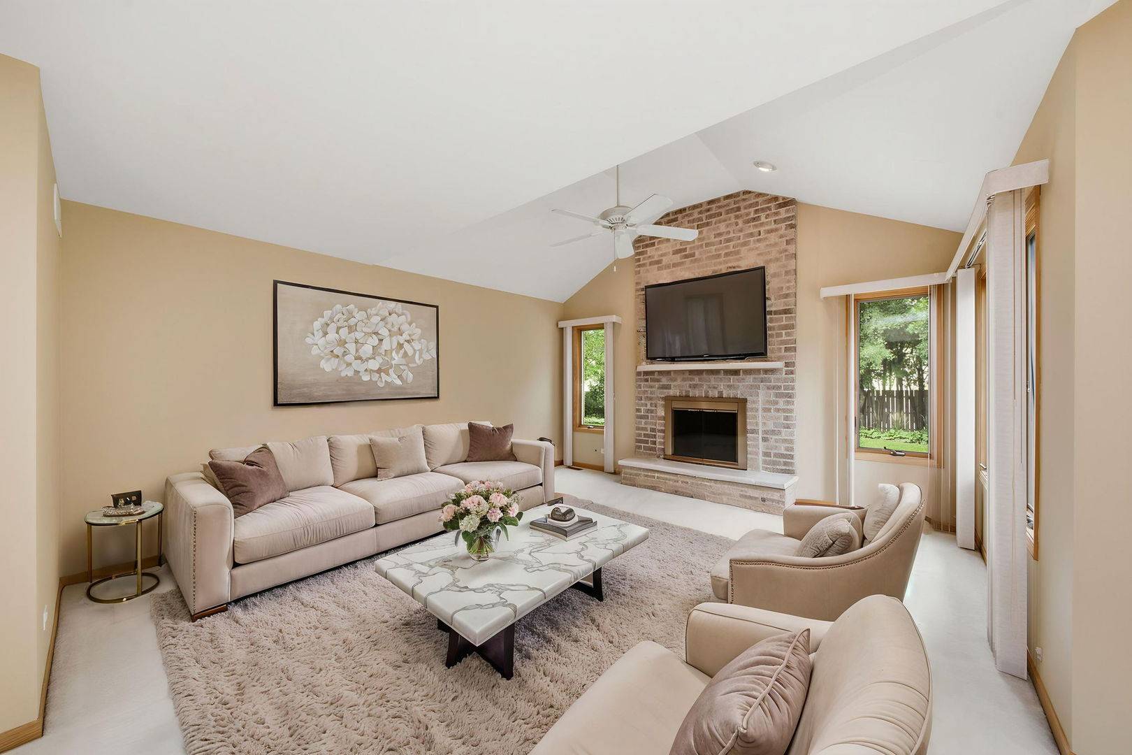 2218 Tamarack DR, Downers Grove, IL 60515