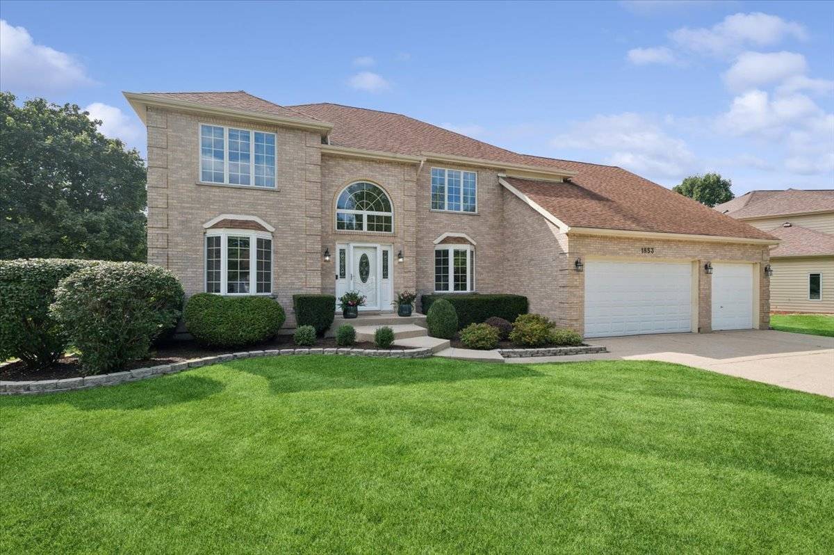 1853 Morgan CIR, Naperville, IL 60565