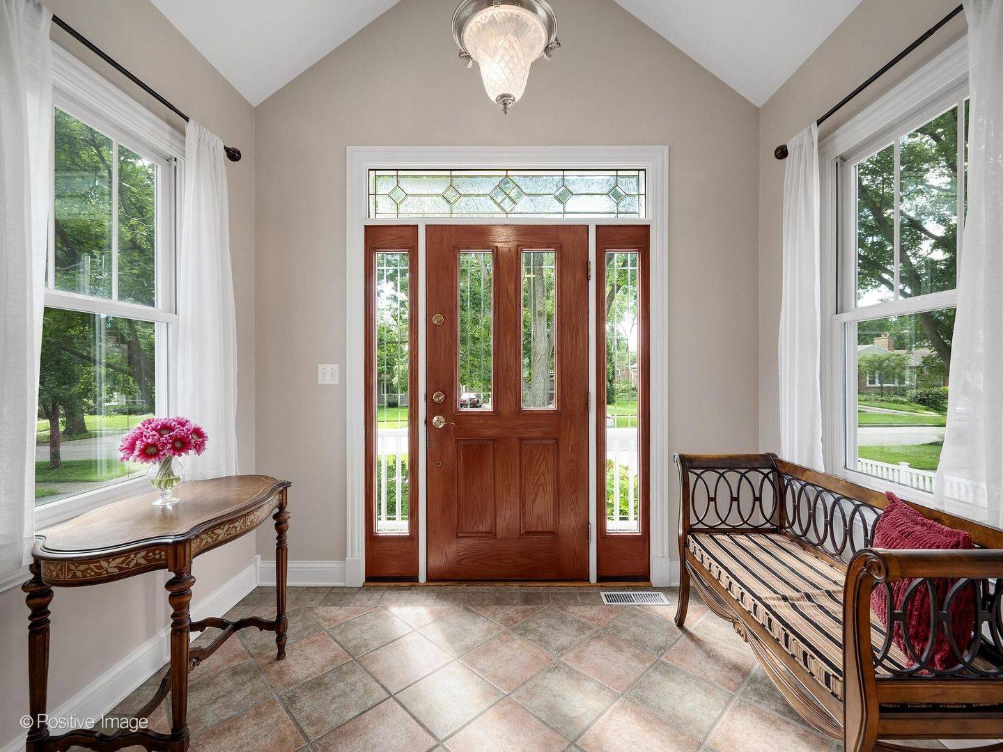 217 S Summit ST, Wheaton, IL 60187