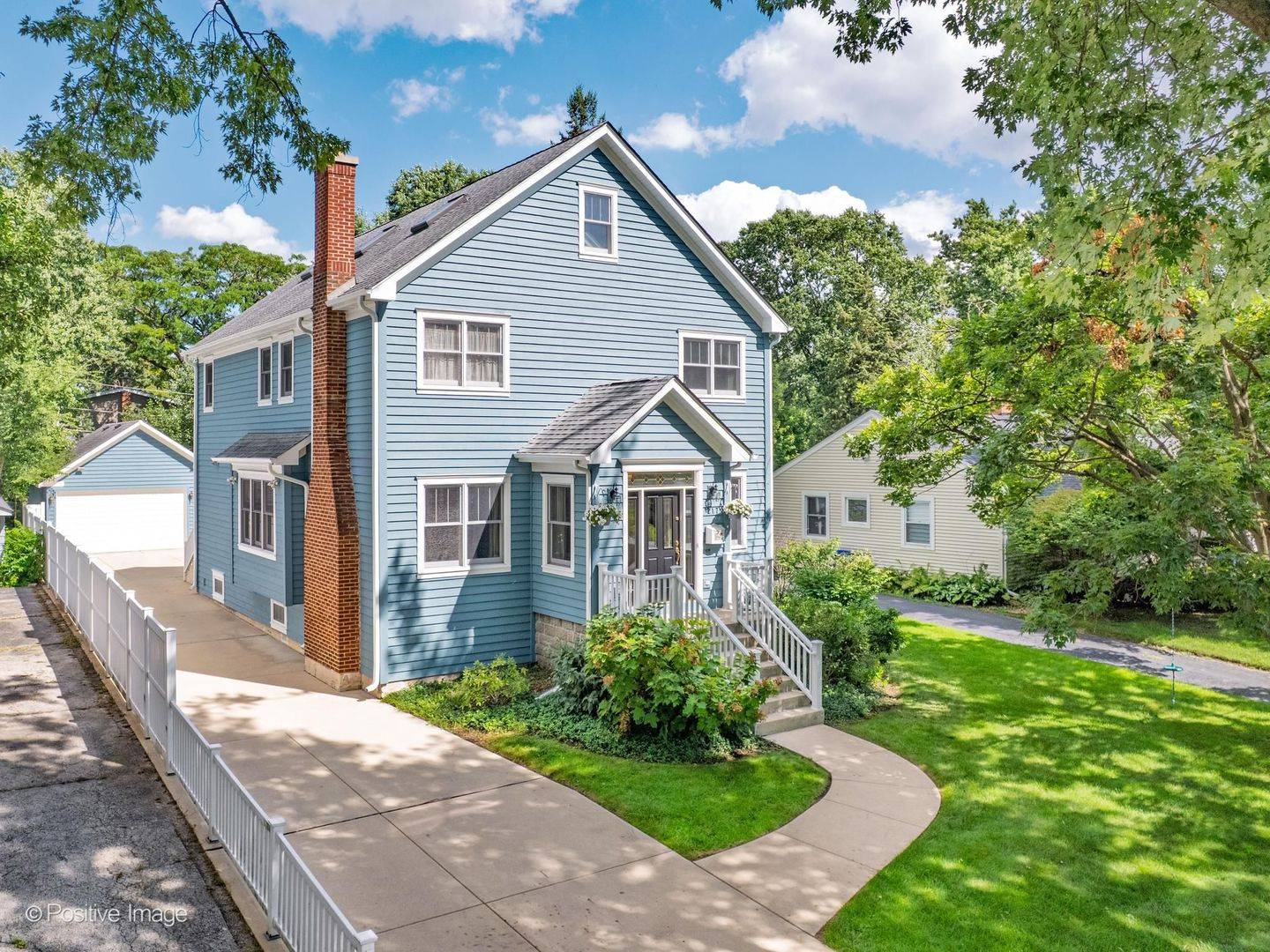 217 S Summit ST, Wheaton, IL 60187