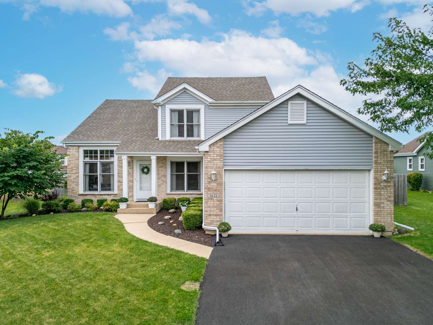 1621 Fox Field DR, Belvidere, IL 61008