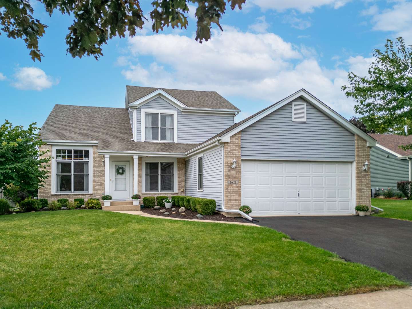 1621 Fox Field DR, Belvidere, IL 61008
