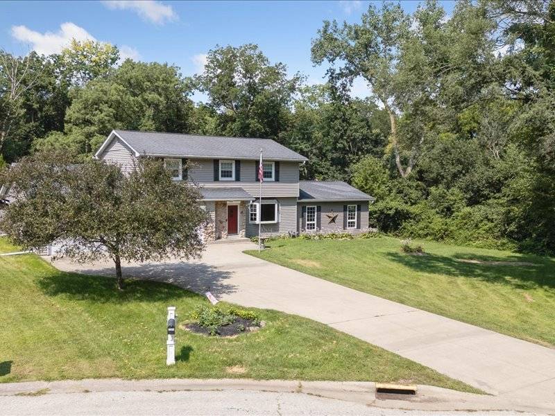 2260 Kingsbury DR, East Moline, IL 61244