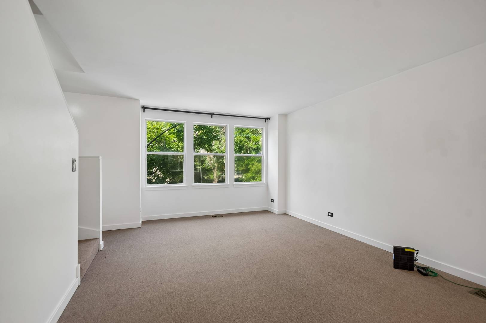 1007 E 61st ST, Chicago, IL 60637
