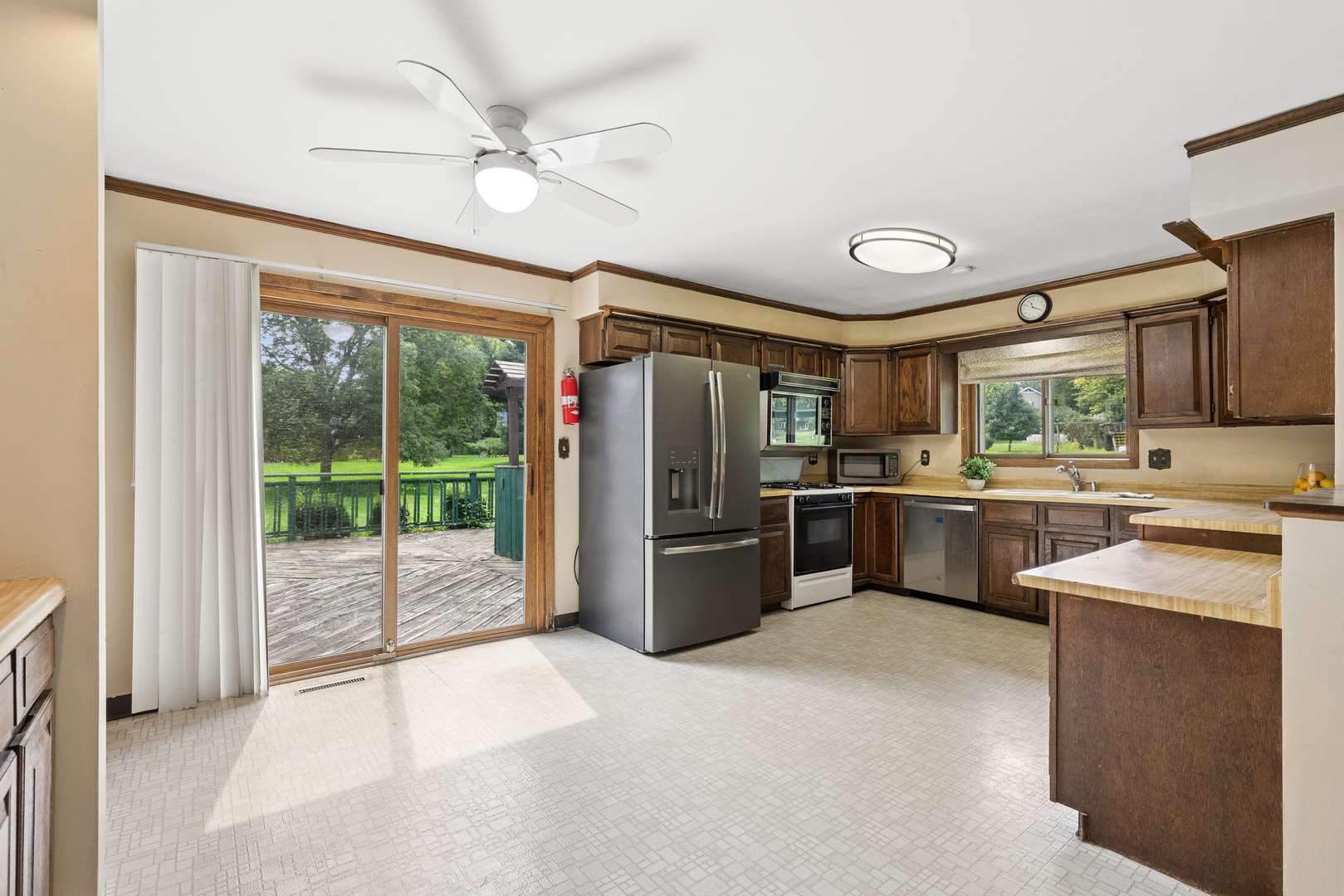 7239 Great Hill RD, Crystal Lake, IL 60012