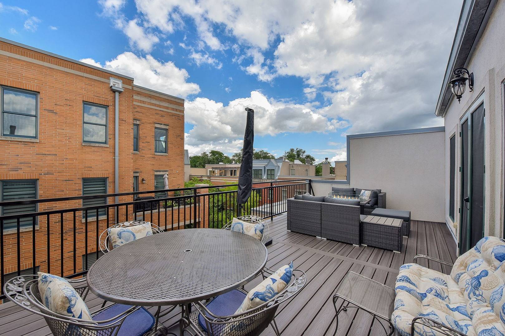 460 Pennsylvania AVE #B, Glen Ellyn, IL 60137