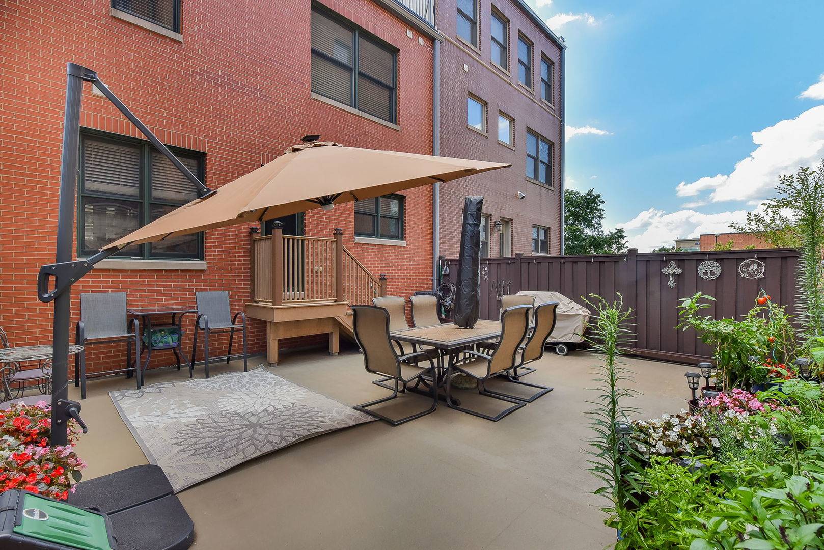 460 Pennsylvania AVE #B, Glen Ellyn, IL 60137