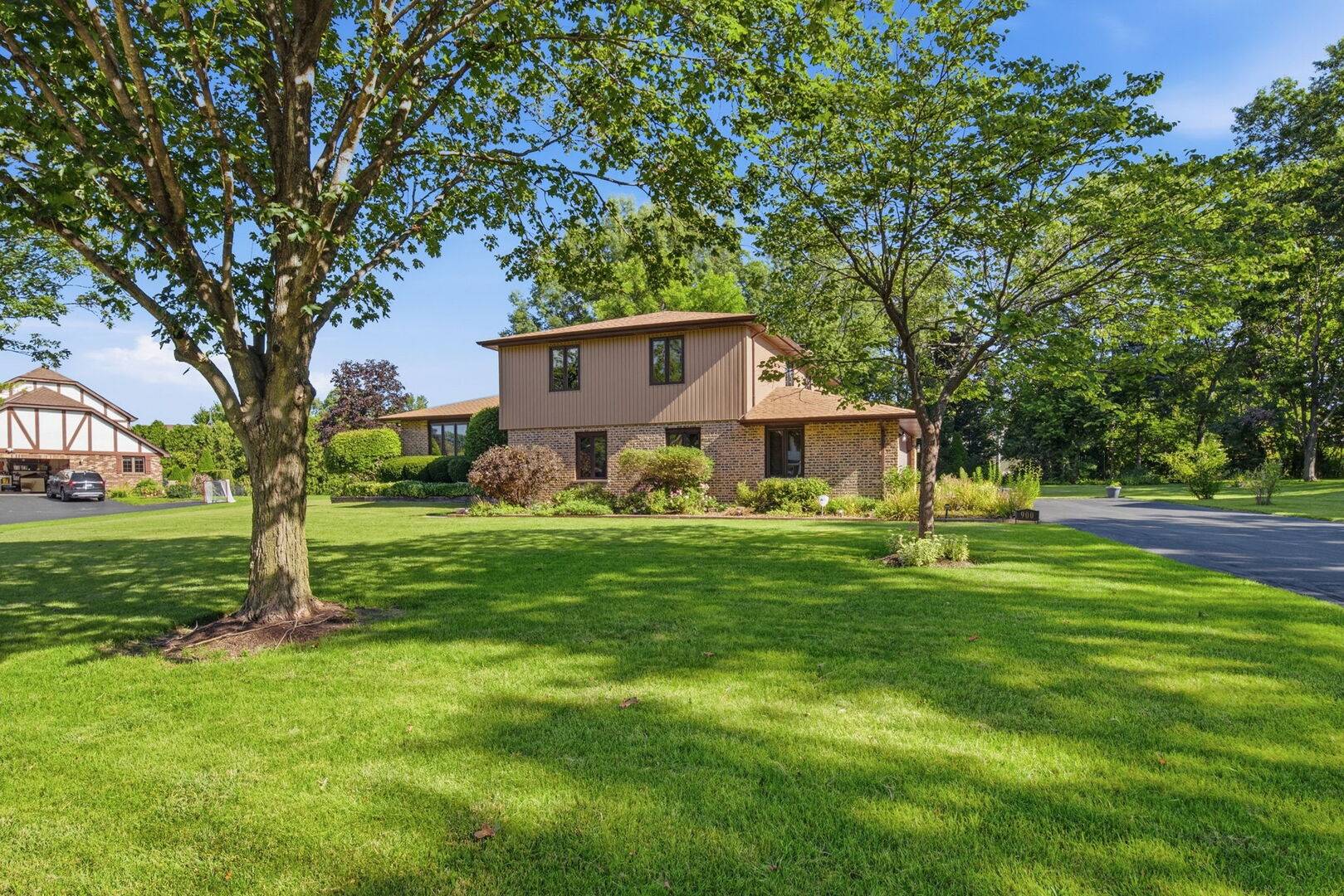 900 Saint Andrews WAY, Frankfort, IL 60423