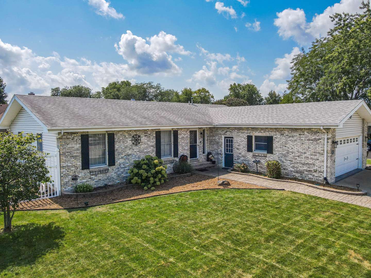 390 W Sixth ST, Manteno, IL 60950
