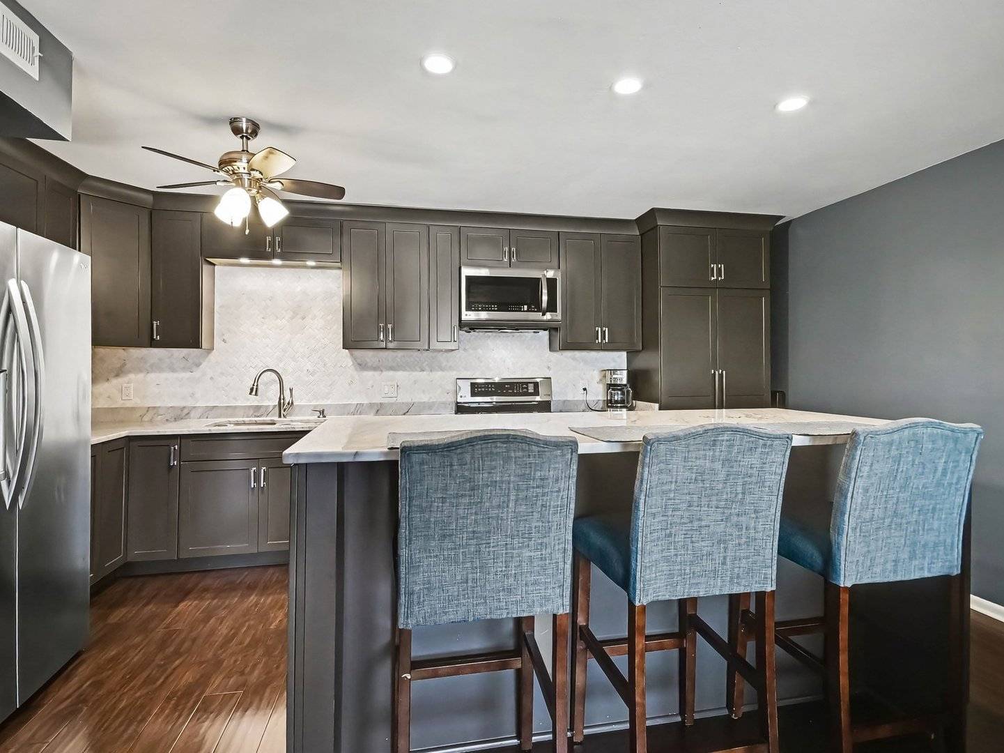 9840 S Pulaski RD #314, Oak Lawn, IL 60453