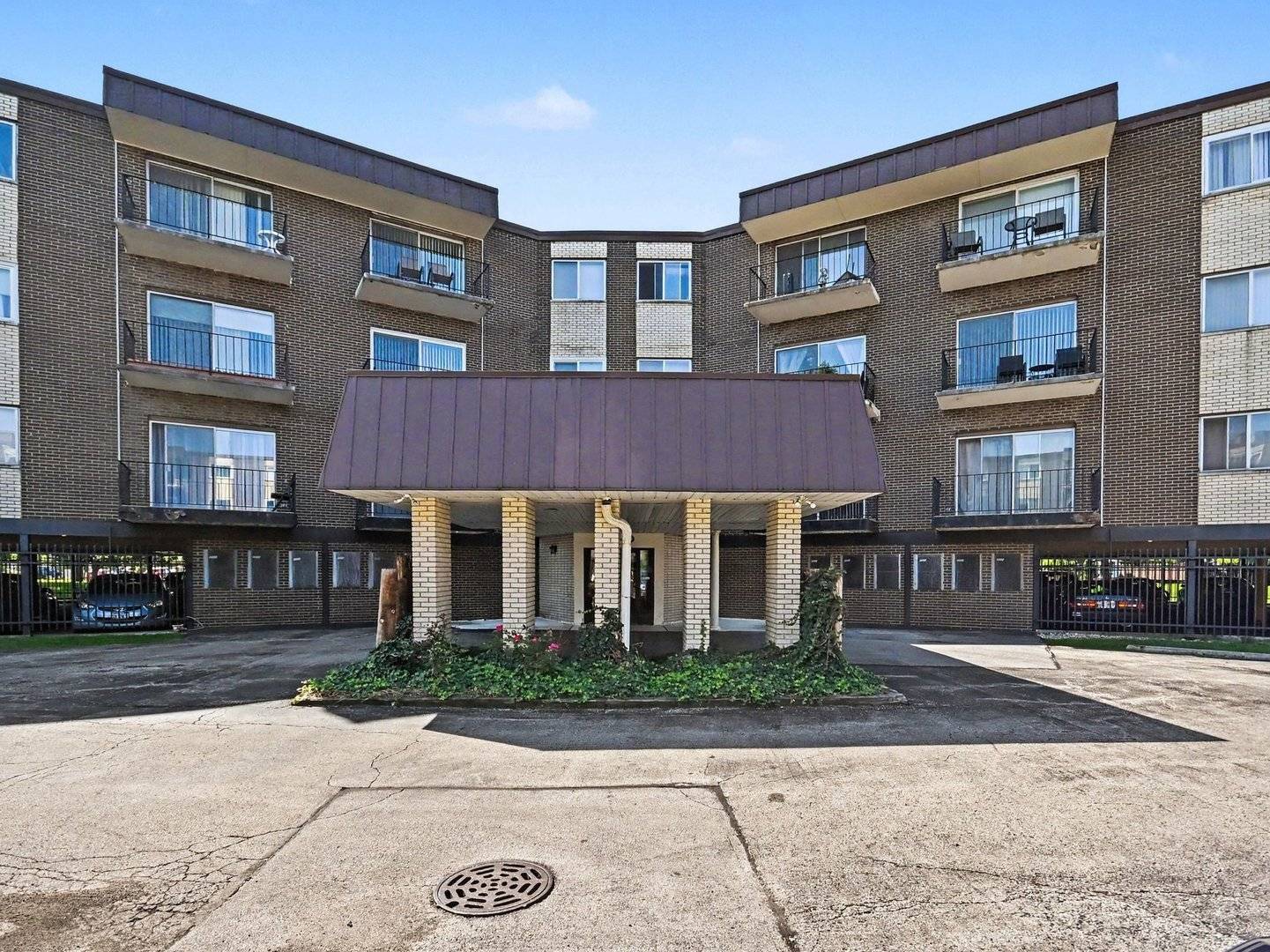 9840 S Pulaski RD #314, Oak Lawn, IL 60453