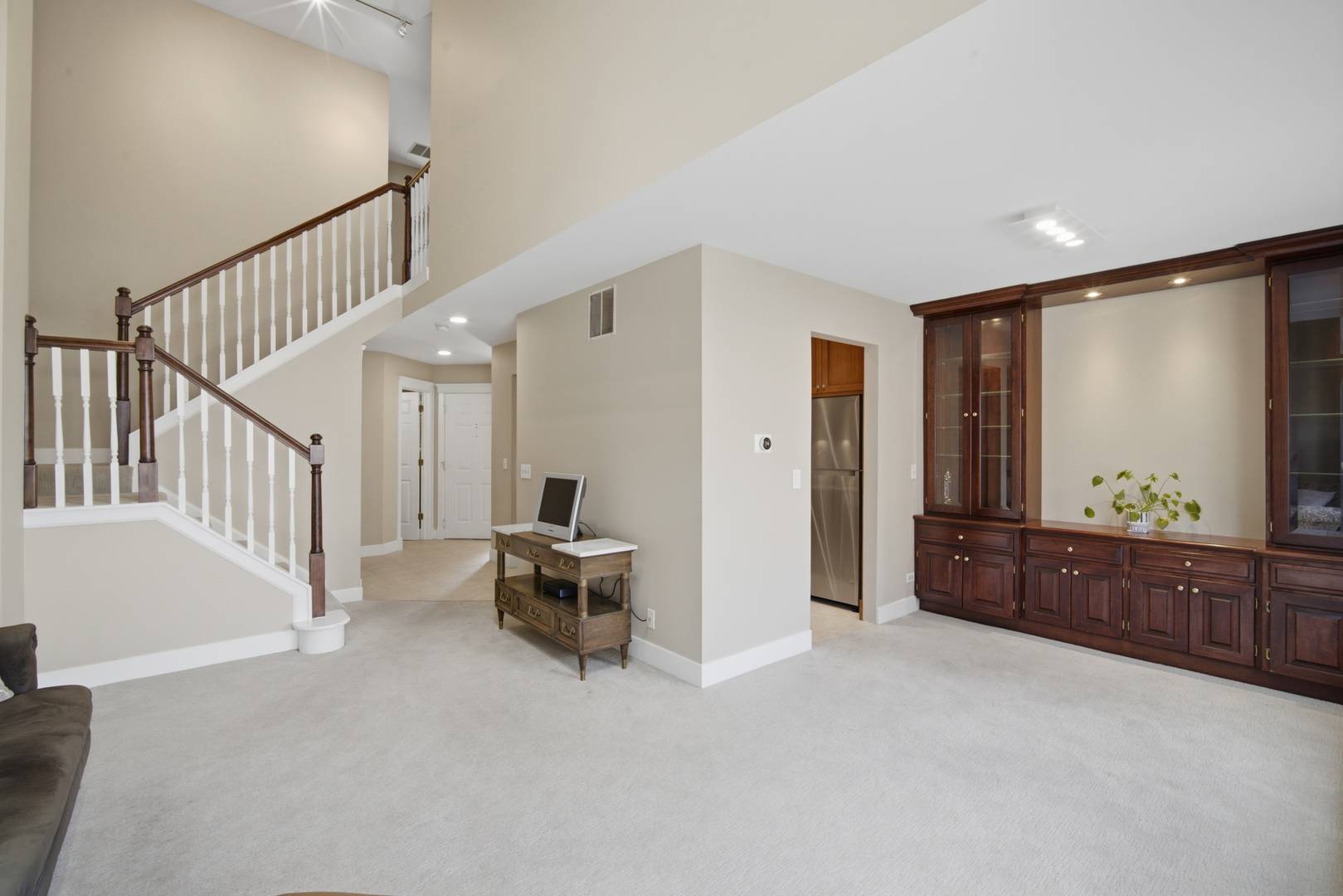 224 Woodstone CIR, Buffalo Grove, IL 60089