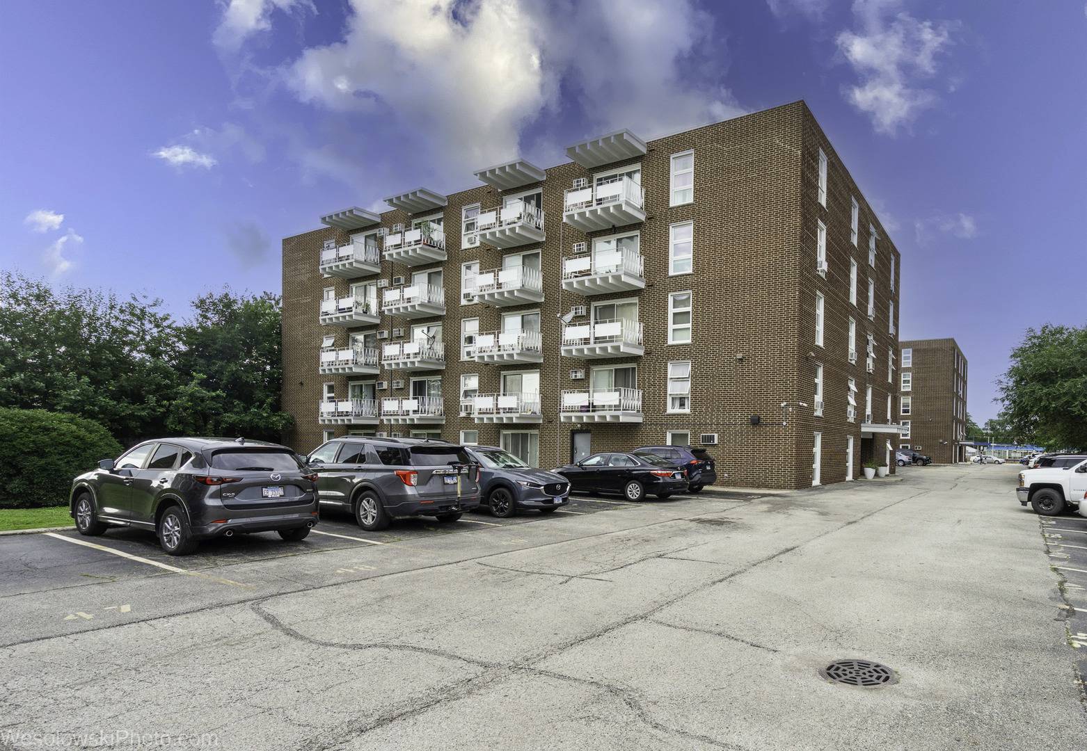 7227 W HIGGINS AVE #503, Chicago, IL 60656