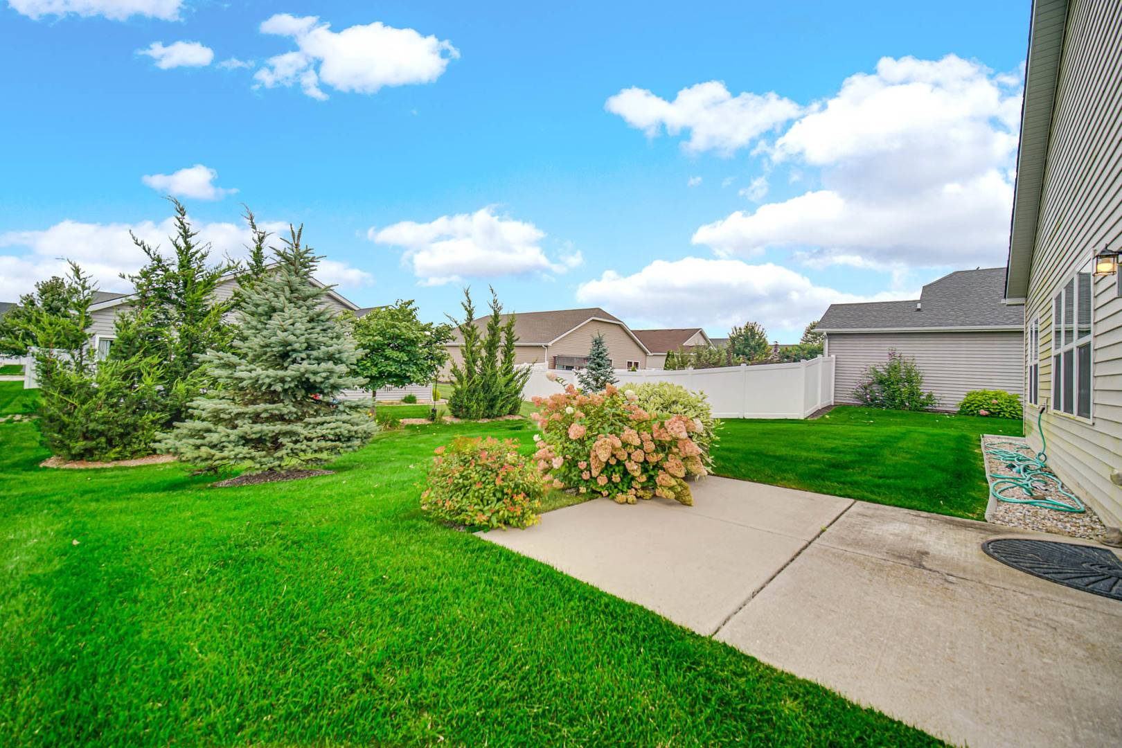 1592 Harrington AVE, Chesterton, IN 46304
