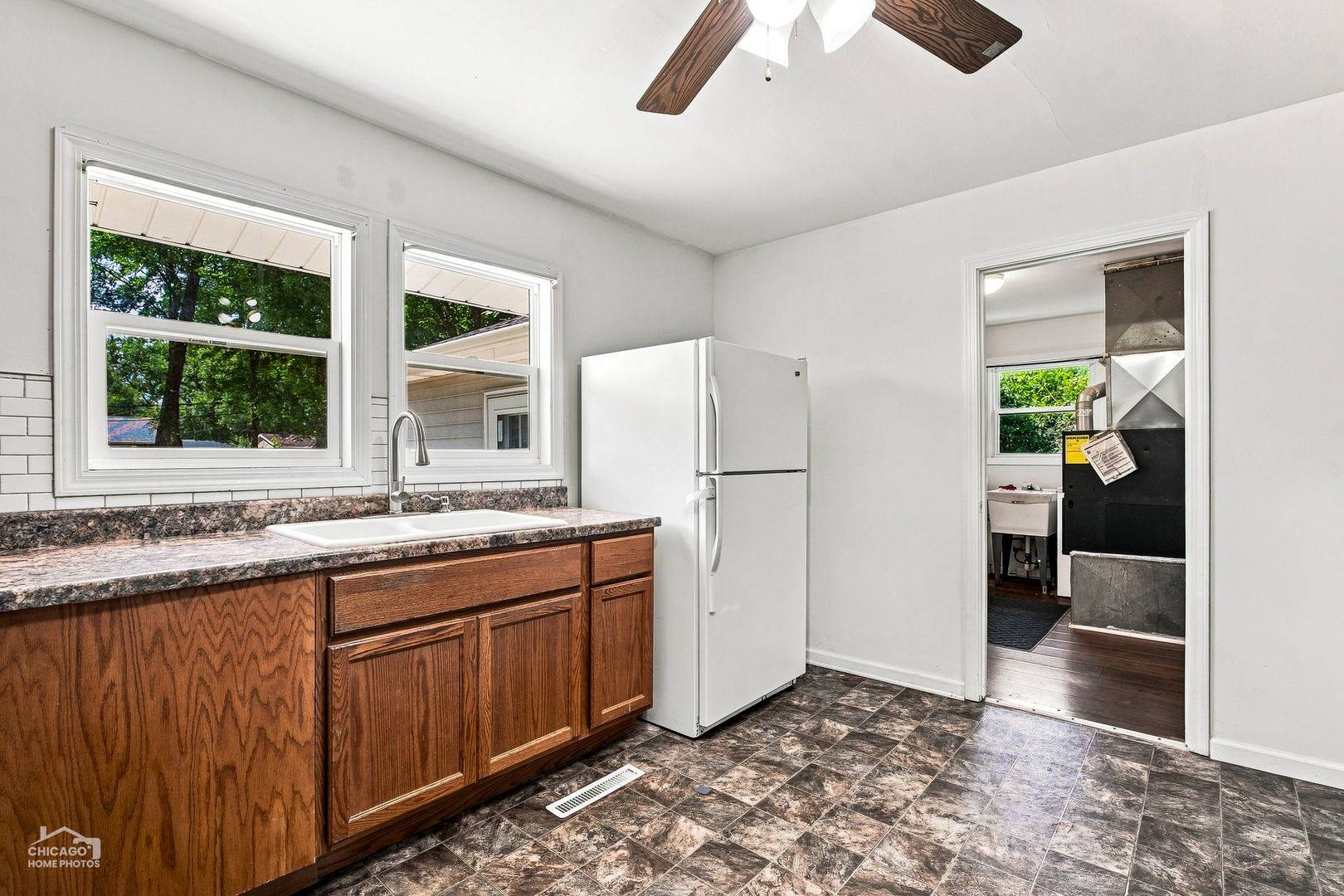 4515 Willow LN, Mchenry, IL 60050
