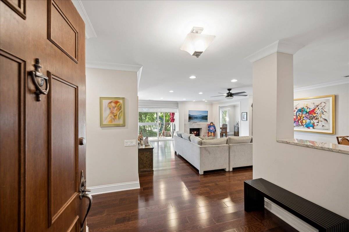 1771 Mission Hills RD #312, Northbrook, IL 60062