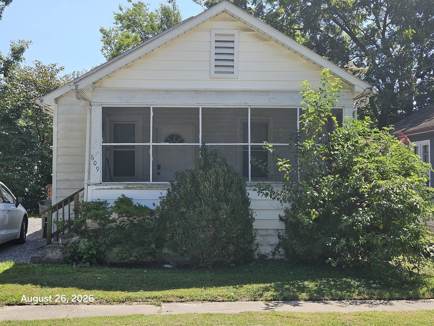 609 W CHERRY ST, Carbondale, IL 62901
