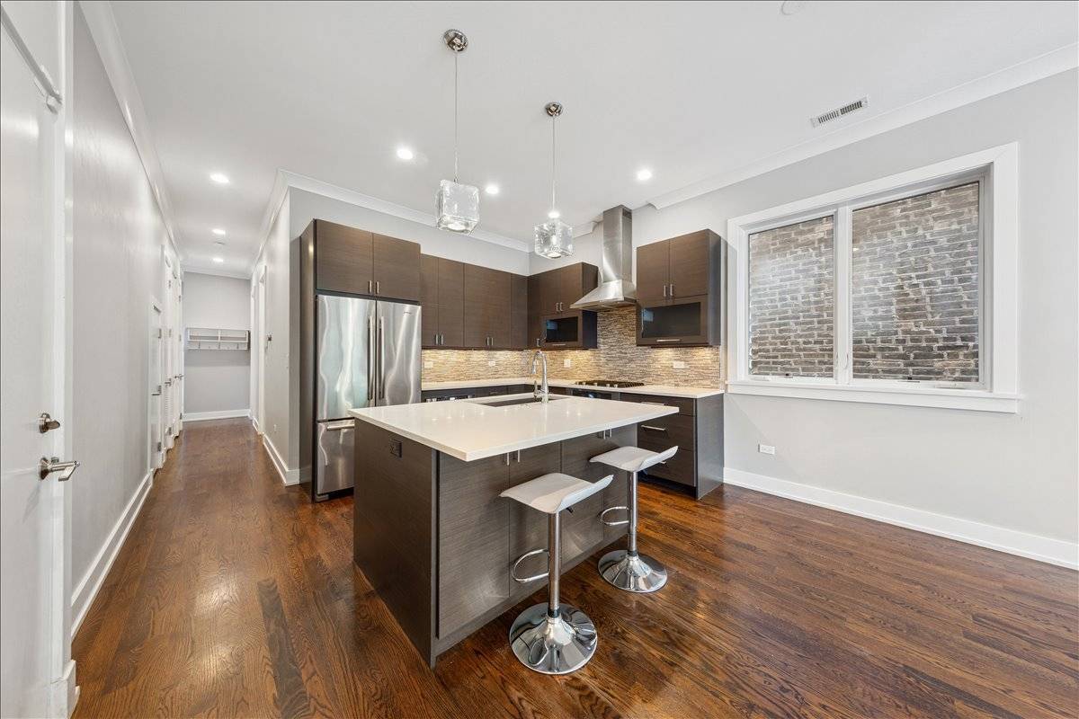 3541 N Sheffield AVE #2, Chicago, IL 60657