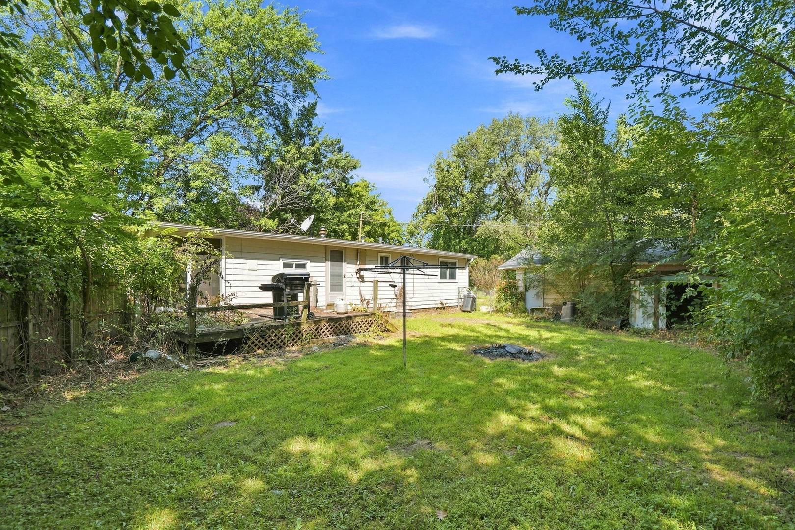 7425 25TH ST, Milan, IL 61264