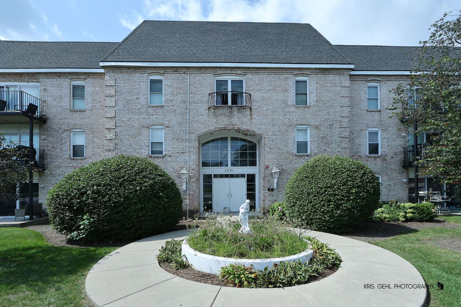 5201 Carriageway DR #C116, Rolling Meadows, IL 60008