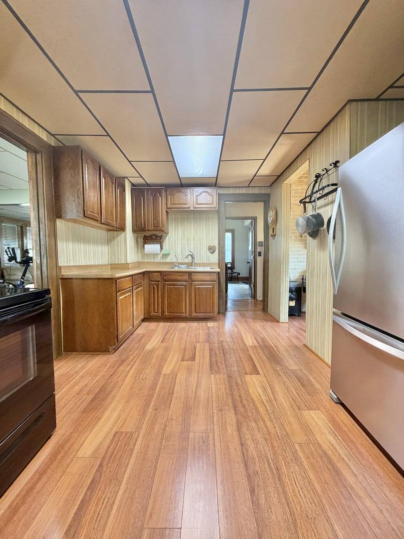 114 E Lake ST, Ashkum, IL 60911