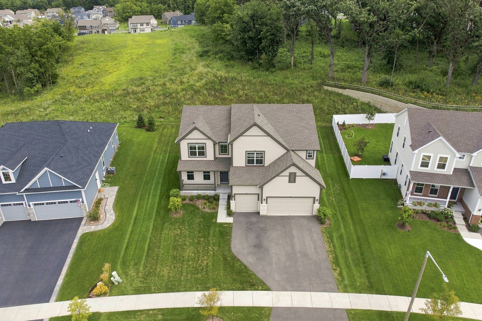 1133 Brighton CIR, Crystal Lake, IL 60012