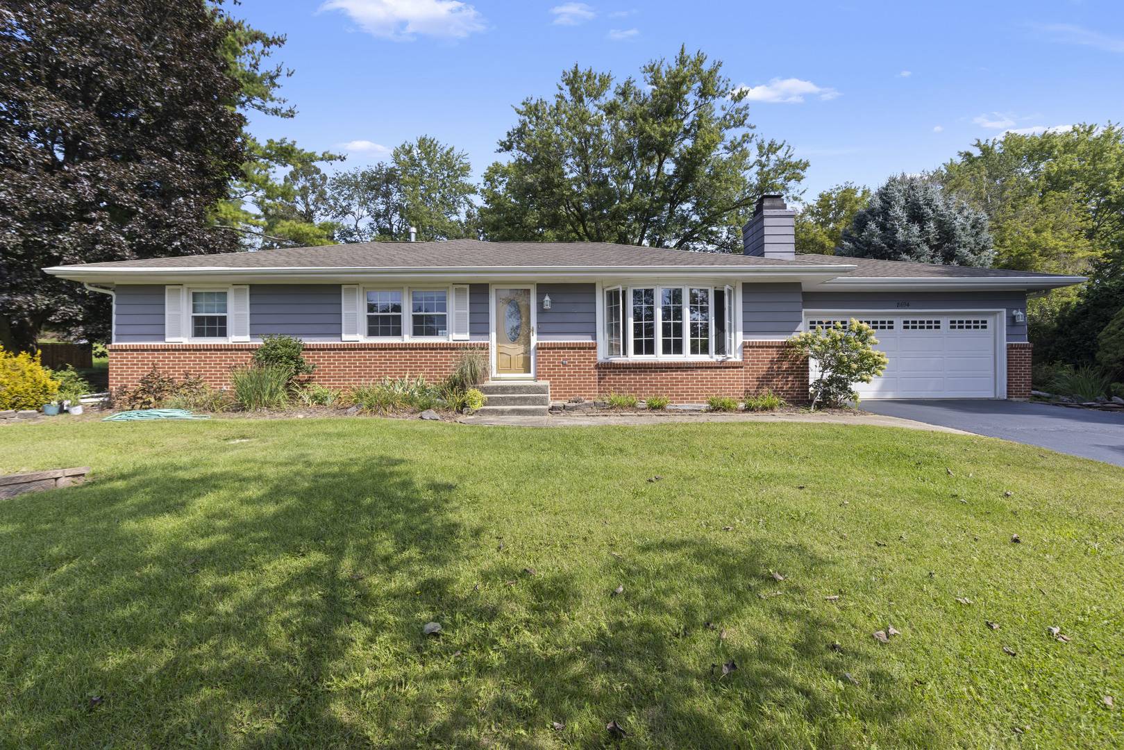 8694 Glacier DR, Byron, IL 61010