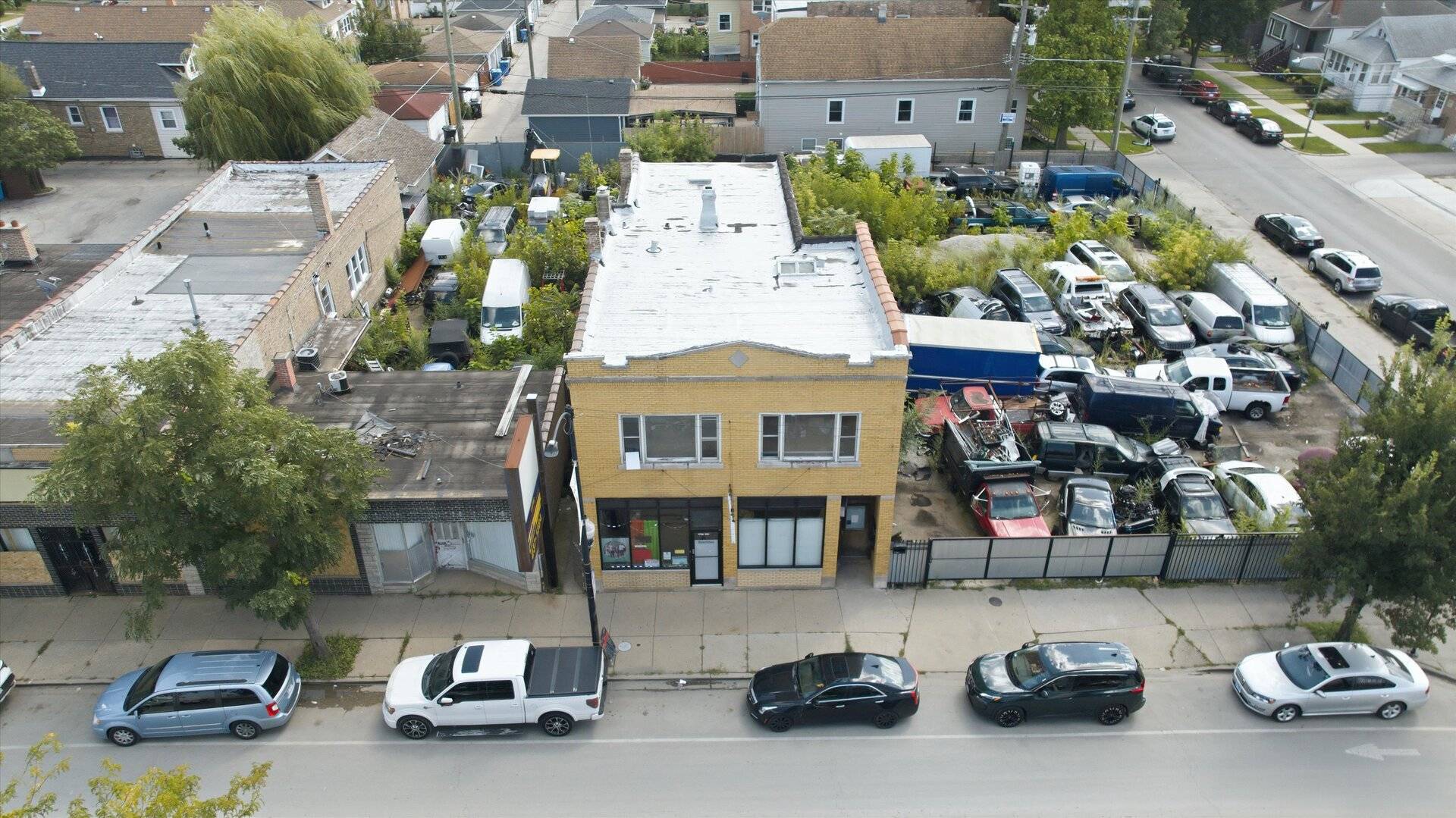 5817 W Diversey AVE, Chicago, IL 60639