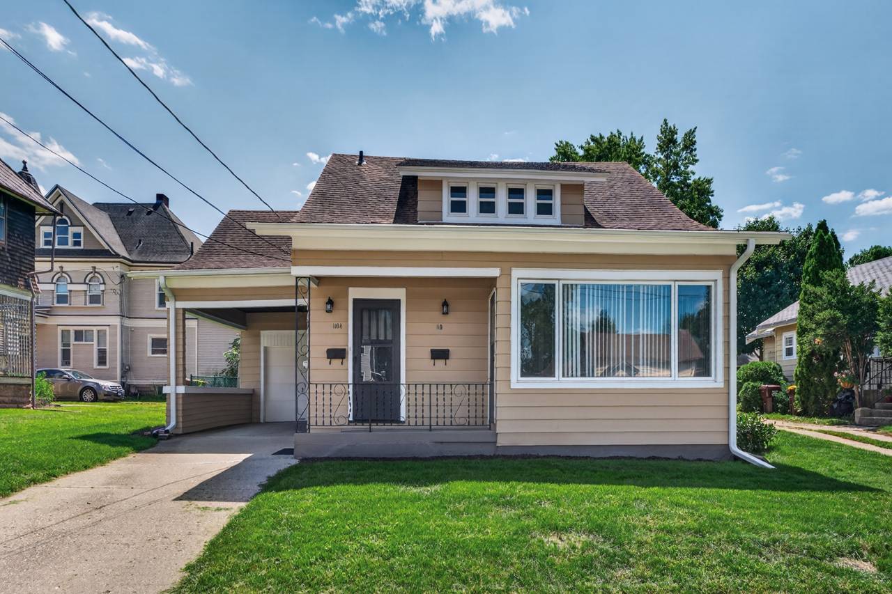 110 W 3rd ST, Belvidere, IL 61008