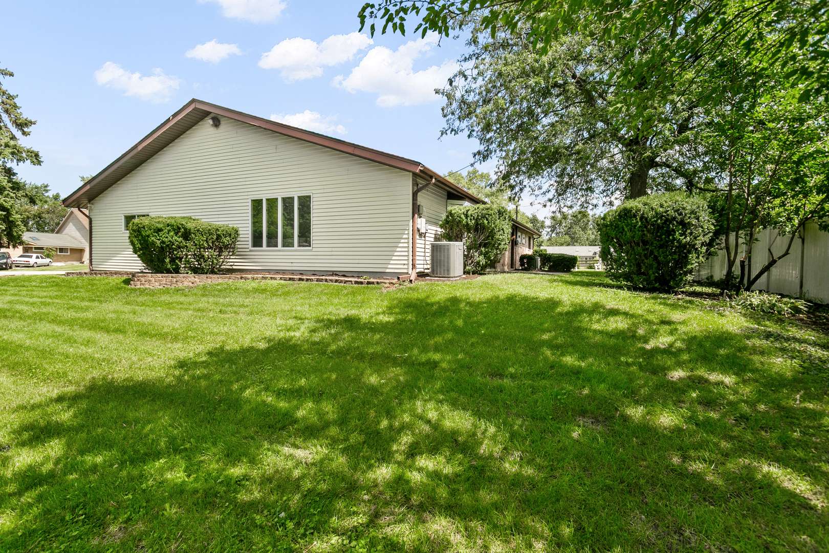 16400 Sherwood DR, Orland Park, IL 60462