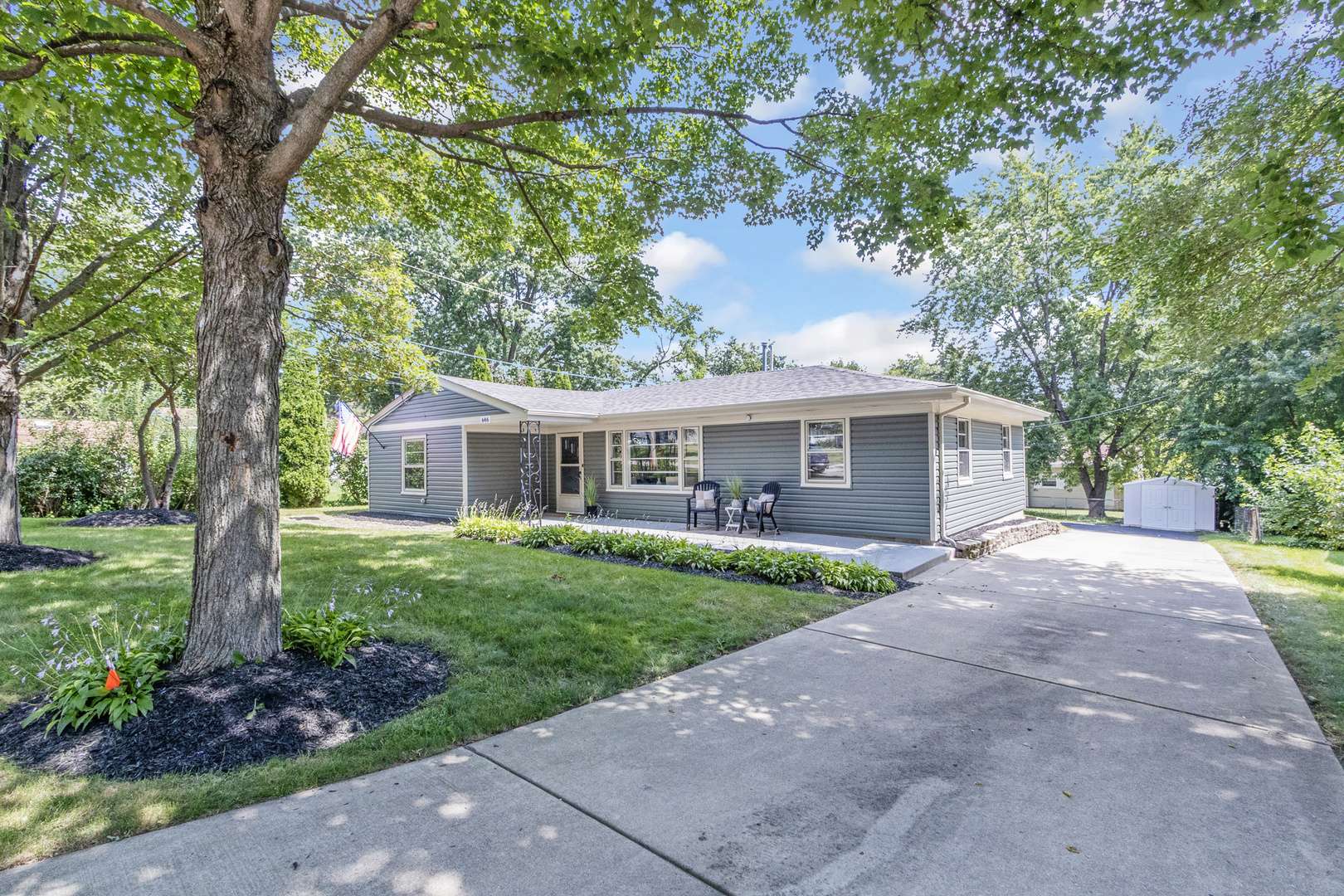 646 Mount Vernon PL, Batavia, IL 60510