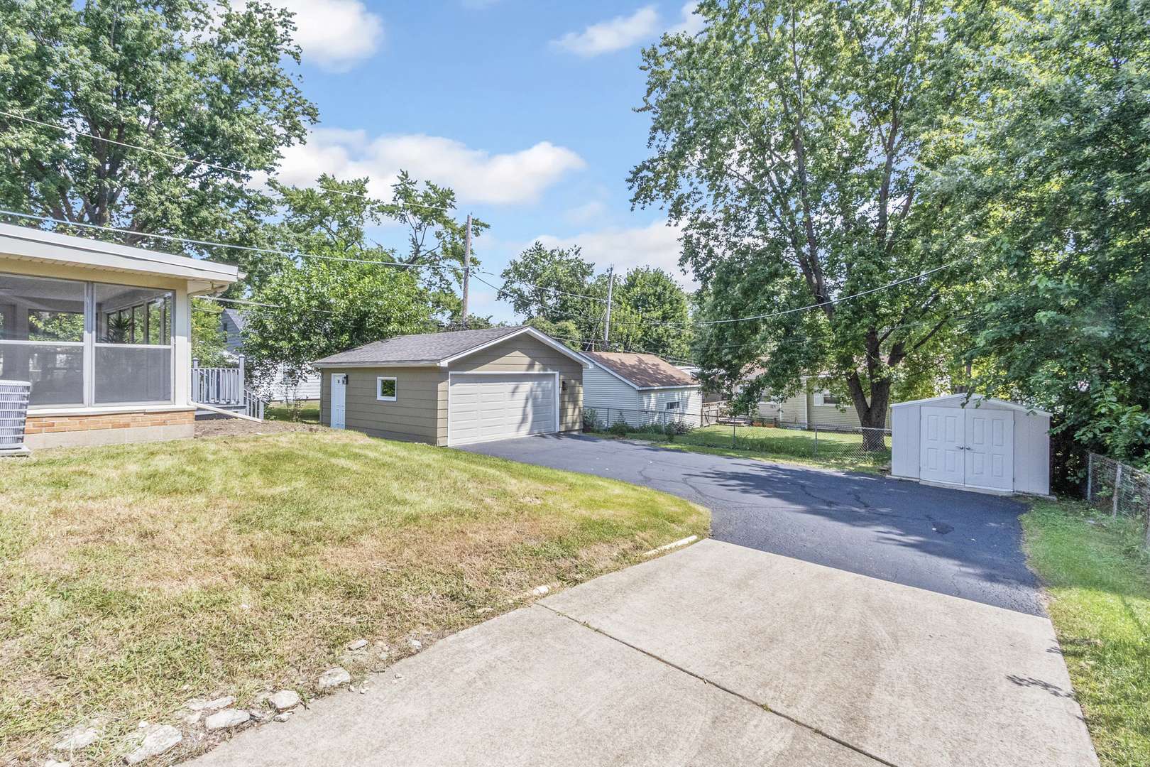 646 Mount Vernon PL, Batavia, IL 60510