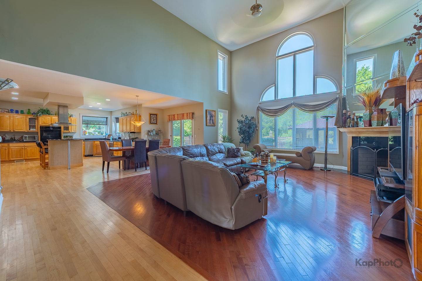 15120 Alpine DR, Orland Park, IL 60467