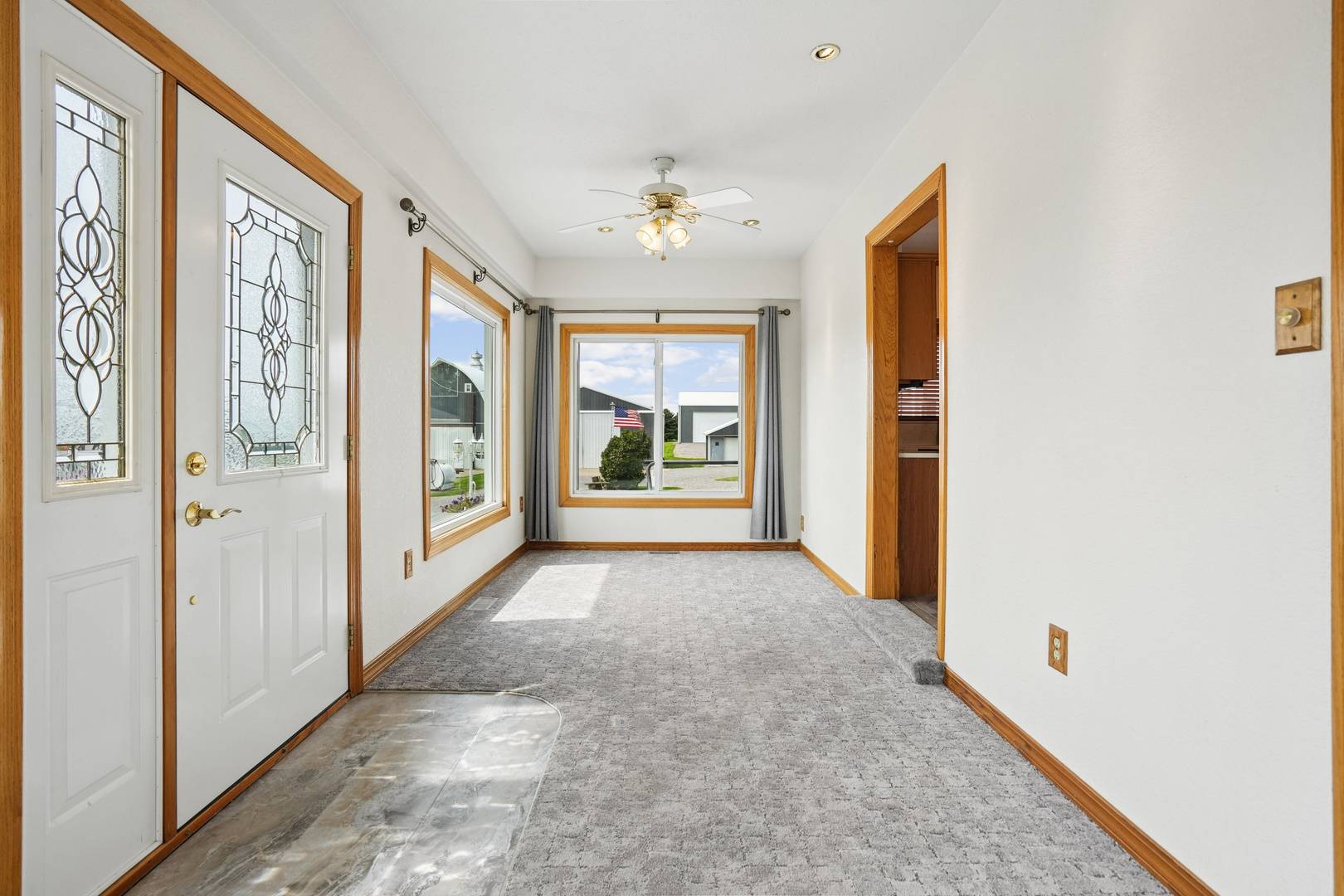 219 Vermont AVE, Clarence, IA 52216