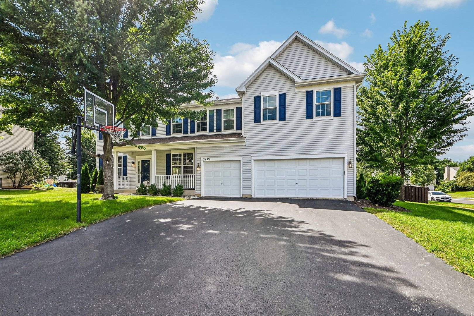 2453 Cushing LN, Aurora, IL 60503