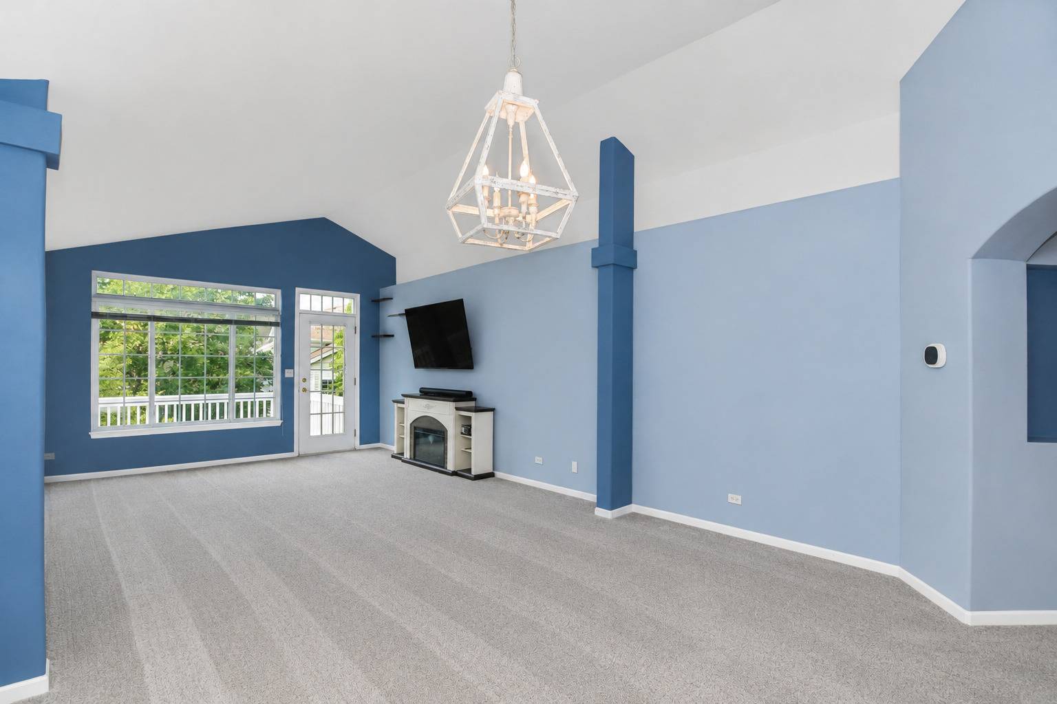 31802 Mccormick LN #31802, Warrenville, IL 60555