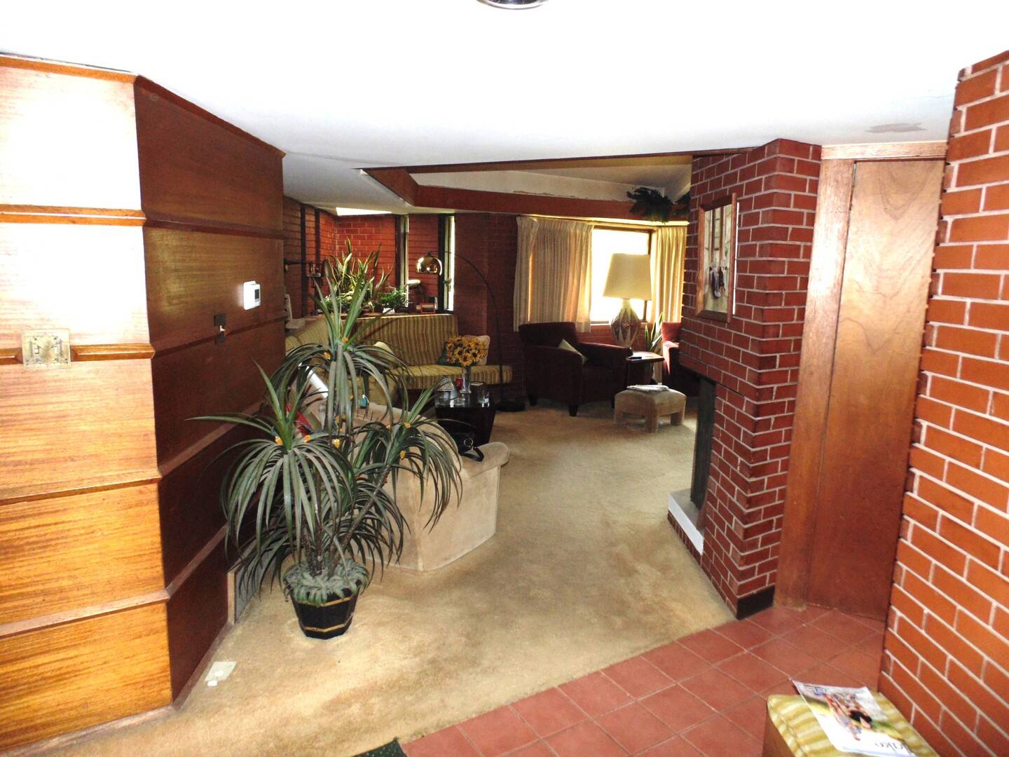 3421 Shelby ST, Hobart, IN 46342
