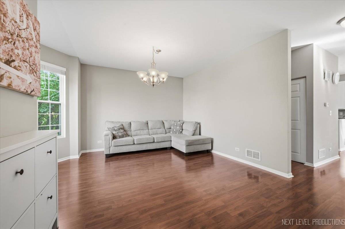 224 Burnett ST, Yorkville, IL 60560