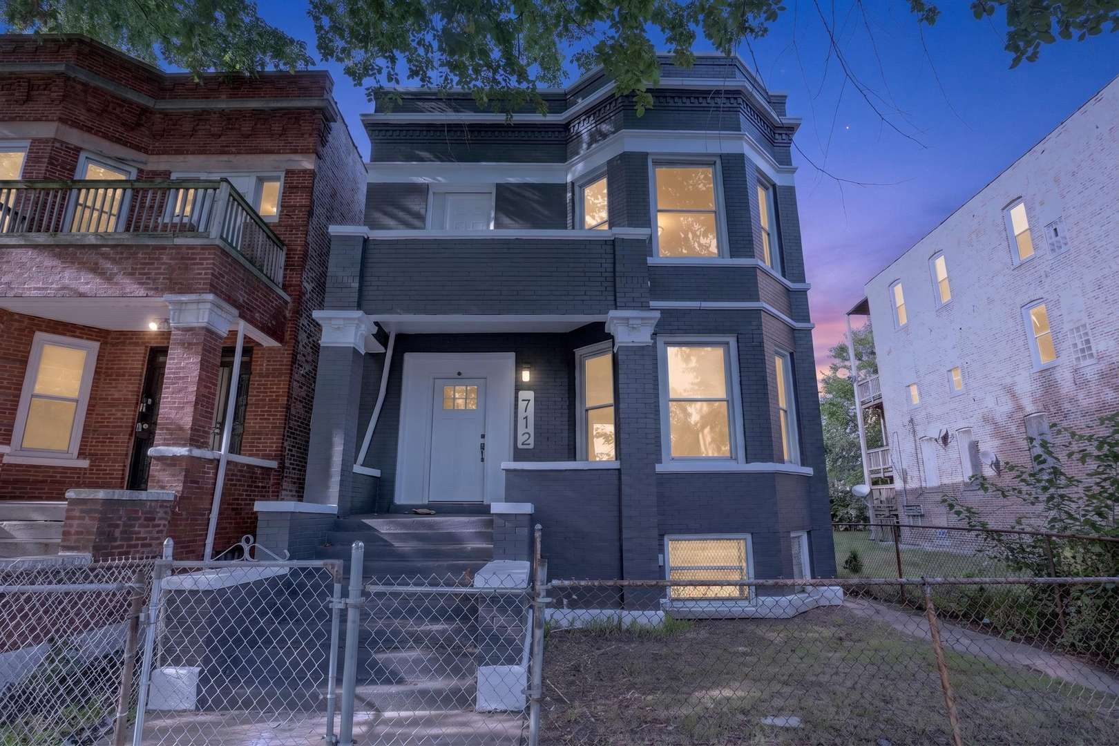 712 W Marquette RD, Chicago, IL 60621