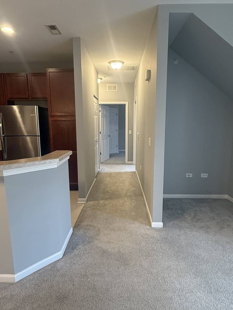 2250 Aurora DR #3, Pingree Grove, IL 60140