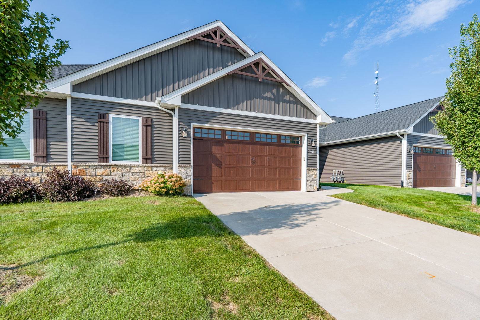 3044 Mary Leigh DR, Bettendorf, IA 52722