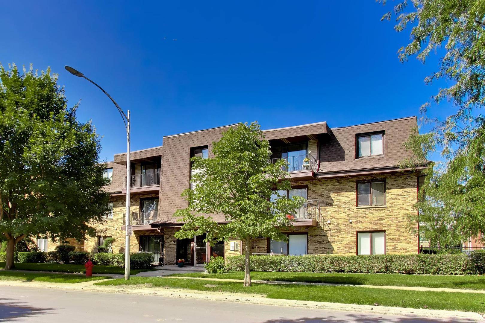 10820 Kilpatrick AVE #3NW, Oak Lawn, IL 60453